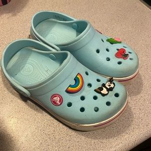 Girls crocks blue